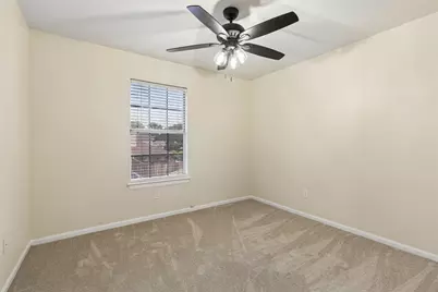 2069 Cameo Drive, Lewisville, TX 75067 - Photo 21