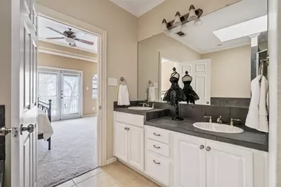 7 Stonebriar Court, Dallas, TX 75206 - Photo 19