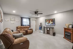 8140 Lavender Rd, Springtown, TX 76082 - Photo 27