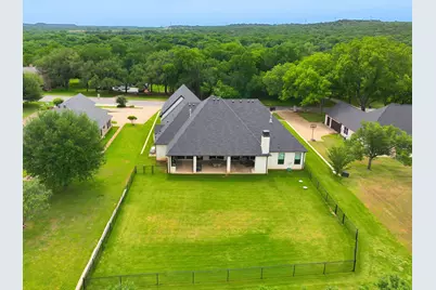 9503 Bellechase Road, Granbury, TX 76049 - Photo 37