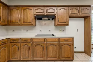 10501 Oak Creek Dr, Greenville, TX 75402 - Photo 15