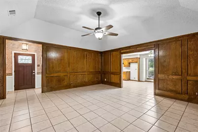 10501 Oak Creek Drive, Greenville, TX 75402 - Photo 9