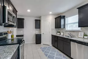 914 Decker Dr, Fate, TX 75189 - Photo 5