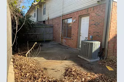 716 W Mulberry Street #21, Denton, TX 76201 - Photo 11
