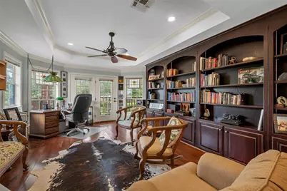 810 Forest Oaks Circle, Woodway, TX 76712 - Photo 25