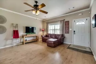 5604 4 Seasons Ln, McKinney, TX 75071 - Photo 5