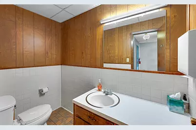 706 W 5th Street, Clifton, TX 76634 - Photo 17