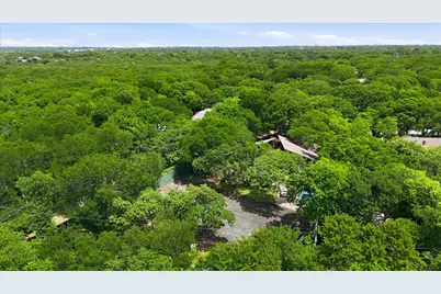 5 Country Place Circle, Dalworthington Gardens, TX 76016 - Photo 9