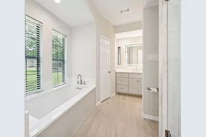 437 Heneretta Drive, Hurst, TX 76054 - Photo 17