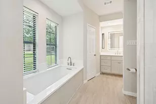 437 Heneretta Dr, Hurst, TX 76054 - Photo 17
