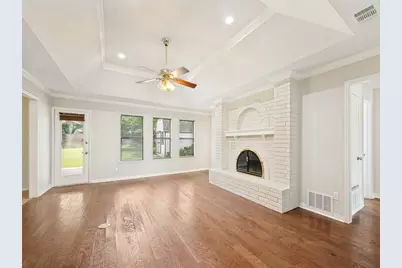 437 Heneretta Drive, Hurst, TX 76054 - Photo 5