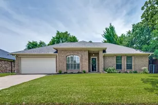 437 Heneretta Dr, Hurst, TX 76054 - Photo 1