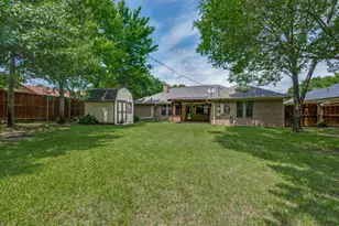 437 Heneretta Dr, Hurst, TX 76054 - Photo 25