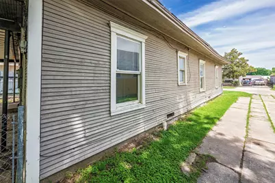 2614 May Street, Fort Worth, TX 76110 - Photo 3