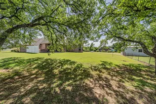 170 Paradise Canyon Cir, Paradise, TX 76073 - Photo 35