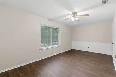 2113 Fleur De Lis Court, Arlington, TX 76012 - Photo 9