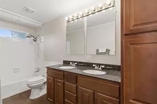 2113 Fleur De Lis Ct, Arlington, TX 76012 - Photo 21