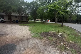 5572 Forney Rd, Dallas, TX 75227 - Photo 1
