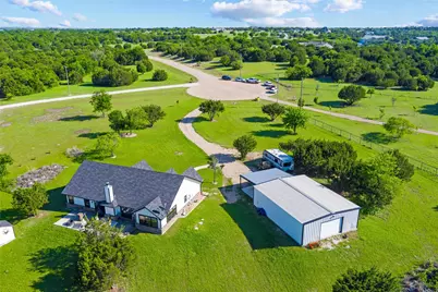 1026 Julia Court, Rio Vista, TX 76093 - Photo 5