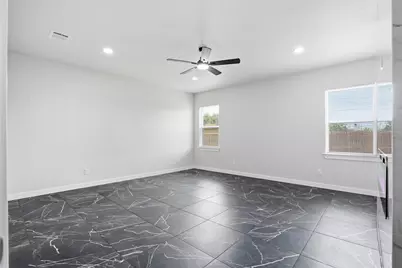 544 Highview Court, Godley, TX 76044 - Photo 11