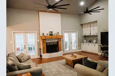 231 An County Road 2105, Palestine, TX 75801 - Photo 7