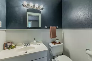 900 N 31st St, Waco, TX 76707 - Photo 15