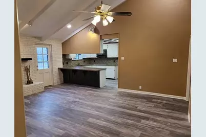 5728 Rockhill Road, Fort Worth, TX 76112 - Photo 11