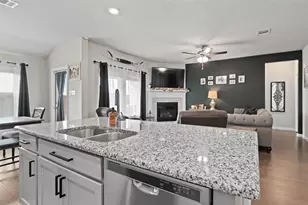 5404 Everly Ct, Denton, TX 76207 - Photo 9