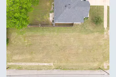 930 S Mirick Avenue, Denison, TX 75020 - Photo 5