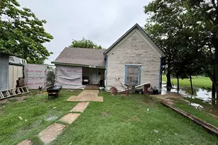 309 S Barry St, Mertens, TX 76666 - Photo 1
