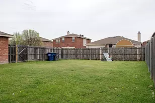 1030 April Showers Ln, Lancaster, TX 75134 - Photo 15