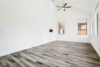242 Woodson Street, Irving, TX 75063 - Photo 9