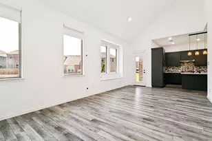 242 Woodson St, Irving, TX 75063 - Photo 11