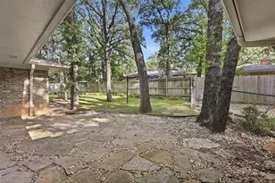 2108 Edgewood Ct, Arlington, TX 76013 - Photo 27