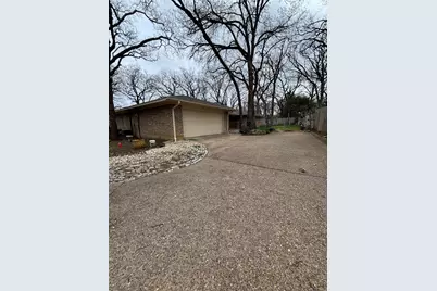 2108 Edgewood Court, Arlington, TX 76013 - Photo 5