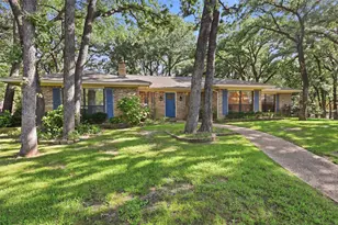2108 Edgewood Ct, Arlington, TX 76013 - Photo 3