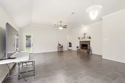 1924 Carrington, Glenn Heights, TX 75154 - Photo 5