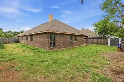 1924 Carrington, Glenn Heights, TX 75154 - Photo 13