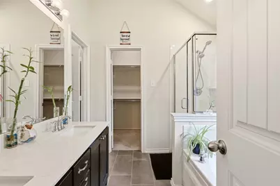1924 Carrington, Glenn Heights, TX 75154 - Photo 7