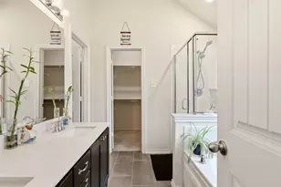 1924 Carrington, Glenn Heights, TX 75154 - Photo 7