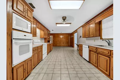 5108 Woodard Avenue, Cleburne, TX 76033 - Photo 11