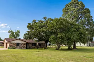 210 Lanier Rd, Combine, TX 75159 - Photo 1