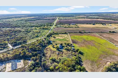 120 Vaughan Ln, Tioga, TX 76271 - Photo 7