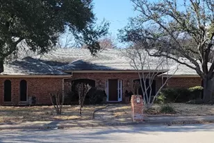 1333 Thunderbrook Dr, DeSoto, TX 75115 - Photo 1