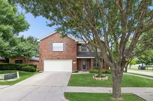 2049 Kingsbridge Dr, Heartland, TX 75126 - Photo 1