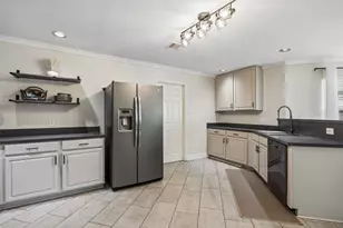 2049 Kingsbridge Dr, Heartland, TX 75126 - Photo 7