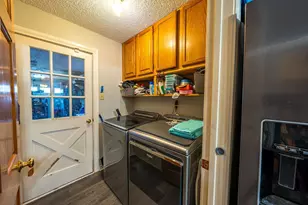 6852 Megan Ln, North Richland Hills, TX 76182 - Photo 25