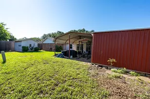 6852 Megan Ln, North Richland Hills, TX 76182 - Photo 35