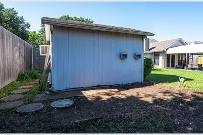 6852 Megan Lane, North Richland Hills, TX 76182 - Photo 37