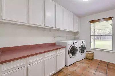 6800 Kingswood Drive, Fort Worth, TX 76133 - Photo 15